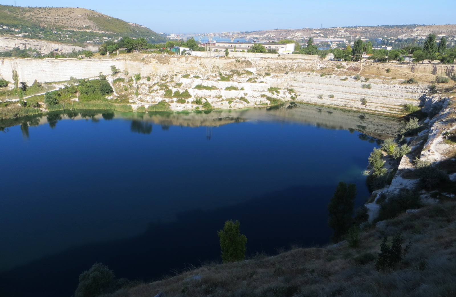 Инкерманский карьерный пруд - Севастополь