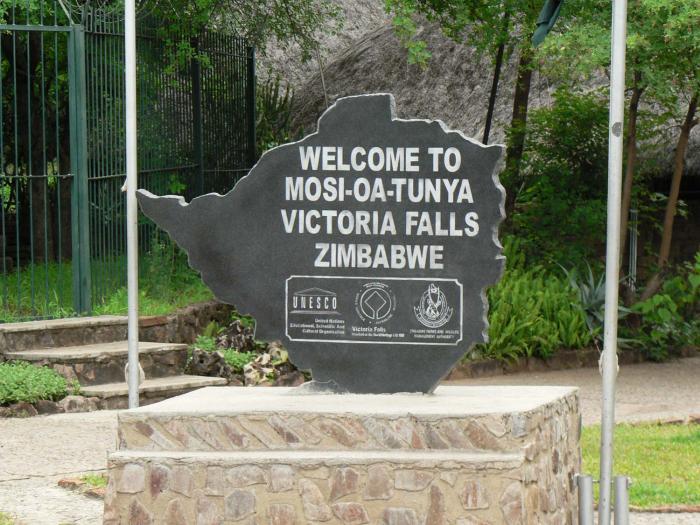 Victoria Falls entrance