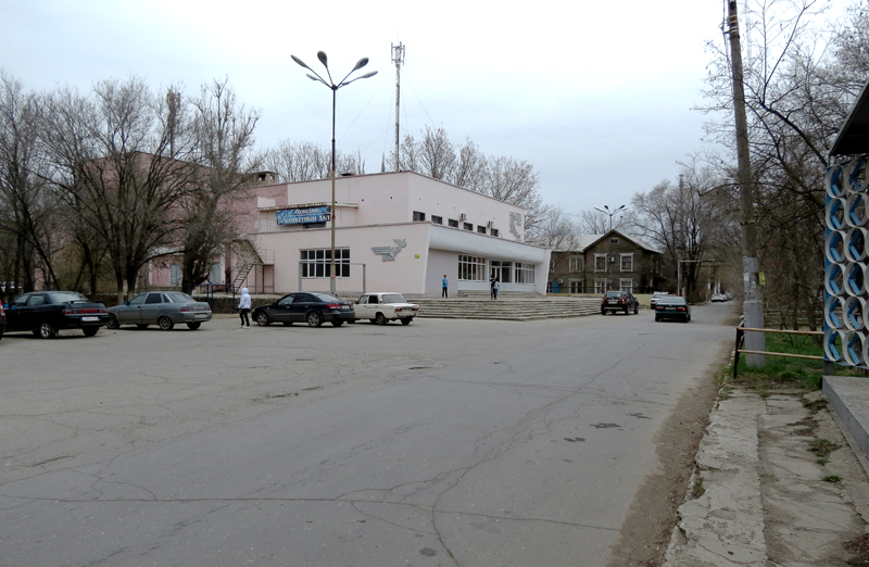 Успех астрахань трусовский район. Дом творчества успех. Дом творчества успех астрахань заводская пл 90. Ддт успех астрахань. Ддт успех астрахань.