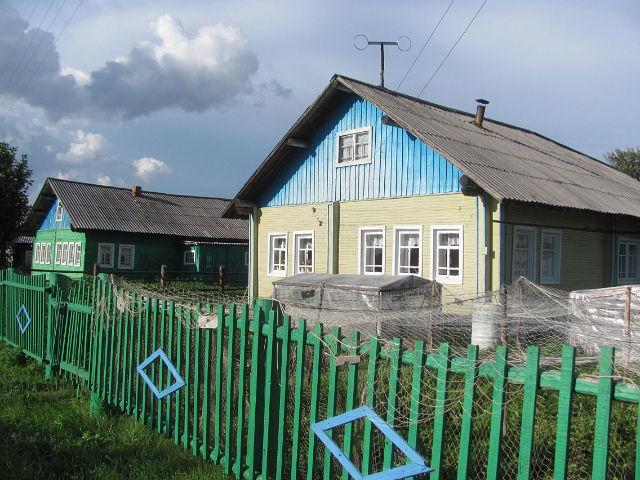 Барахолка лешуконское. Село Вожгора Лешуконский район Архангельской области. Белощелье Лешуконский Архангельская область. Деревня пустыня Архангельской области. Фотографии деревни Белощелье.