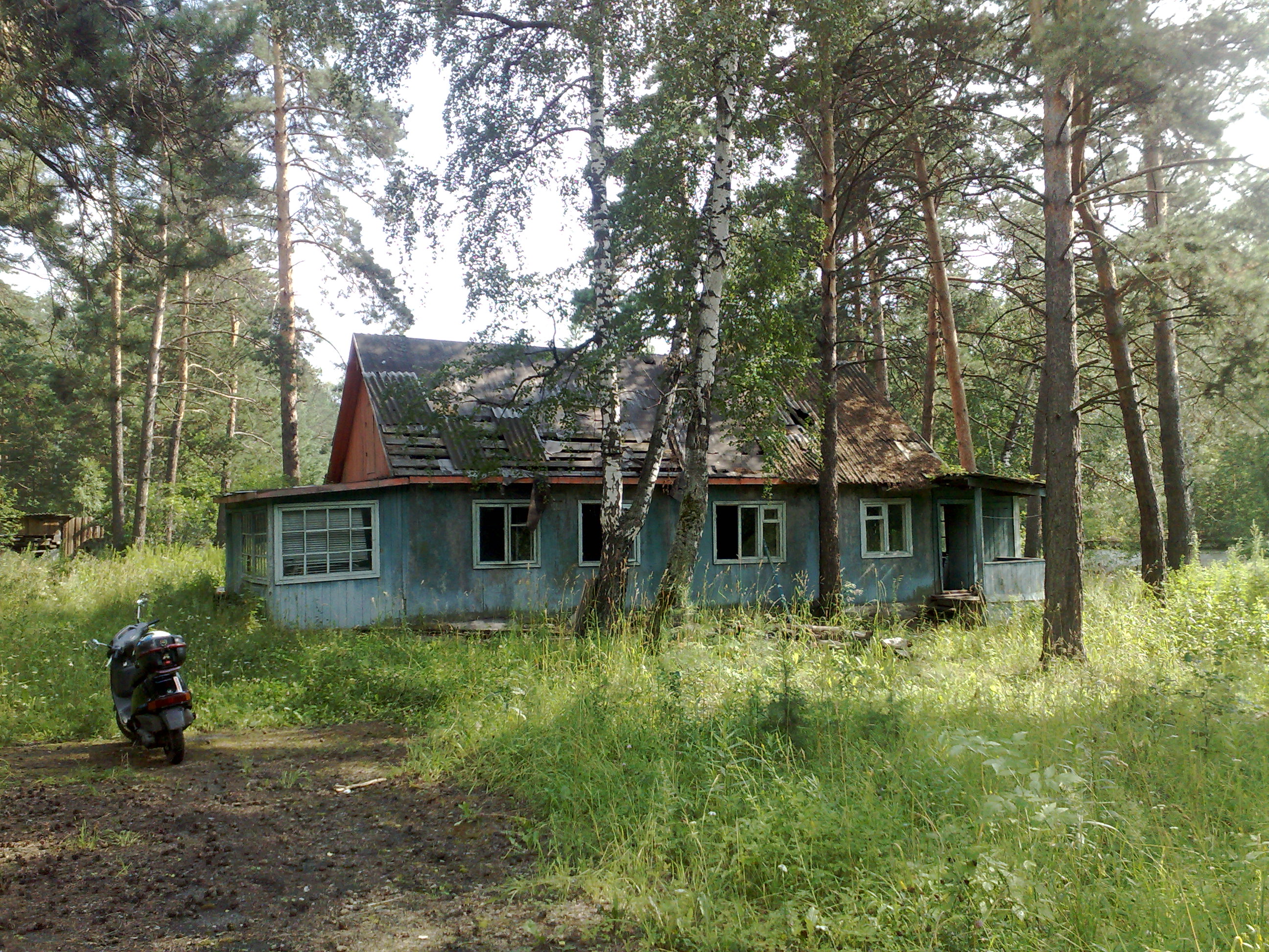 Заброшки новосибирска. Заброшенный Новосибирск. Заброшенный дом Новосибирск. Заброшки в Новосибирске Заельцовский район. Сад Дзержинского Новосибирск заброшка.