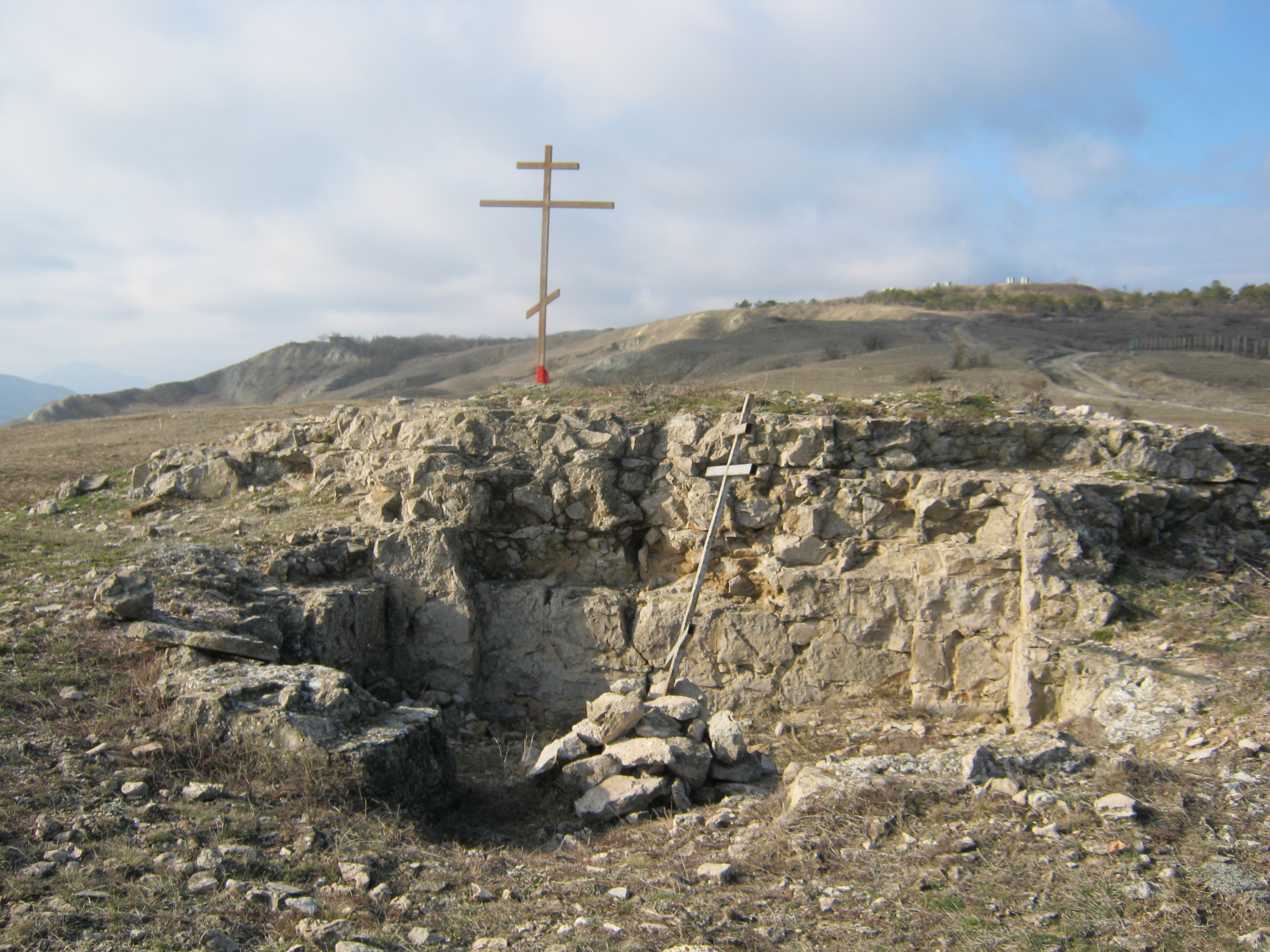 Развалины часовни Святого Ильи Феодосия