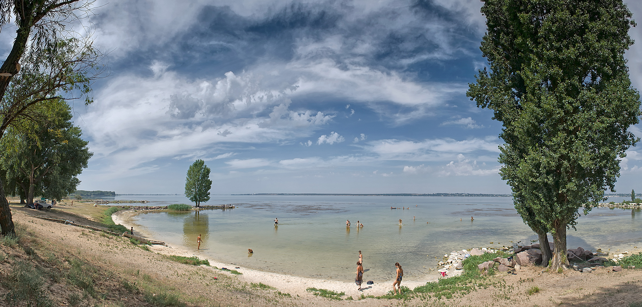 Клапая херсонская область. Херсонская область Каховское водохранилище. Новая Каховка водохранилище. Каховка море. Никополь Каховское водохранилище.