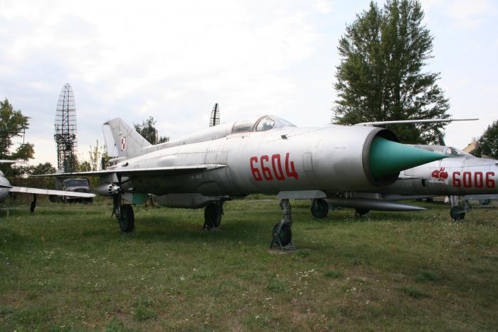 Mikoyan-Gurevich MiG-21PFM - Warsaw