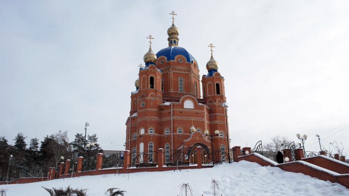 Белгород шебекино. Церковь зимой Шебекино. Парк Шебекино Белгород. Шебекино горки. Шебекино зимой.