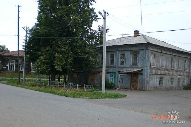 Гисметео чермоз. Чёрмоз Пермский край Пристань. Чёрмоз Пермский край завод. Автостанция в Чермозе. Г. Чермоз ул. Некрасова 35.