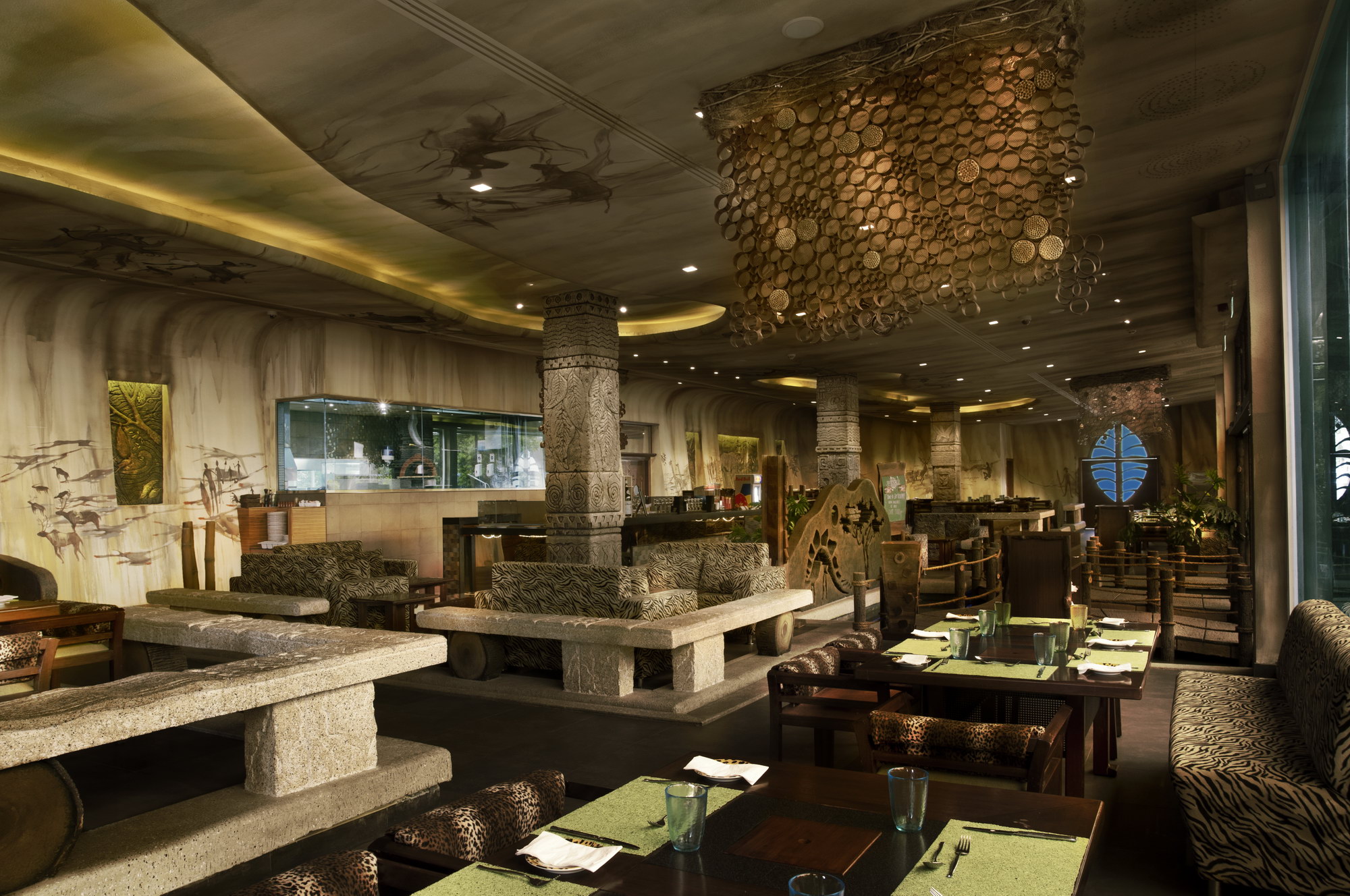 Muscat Neighbourhood Guide: Qurum