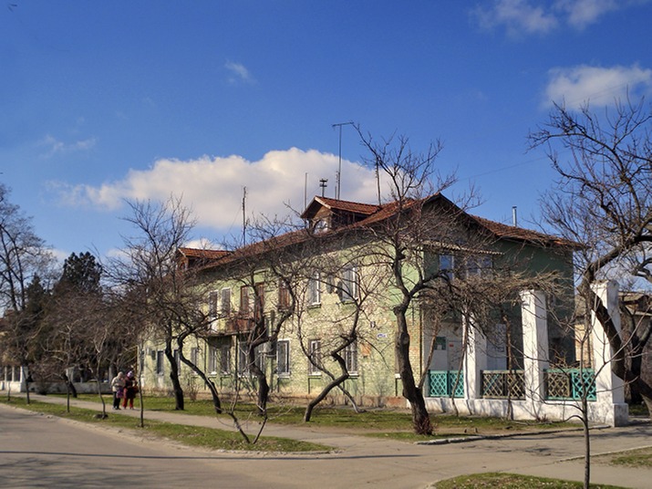 Нова каховка. Город новая Каховка. Новая Каховка улицы города. Новая Каховка Вики. Историческая 5 новая Каховка.