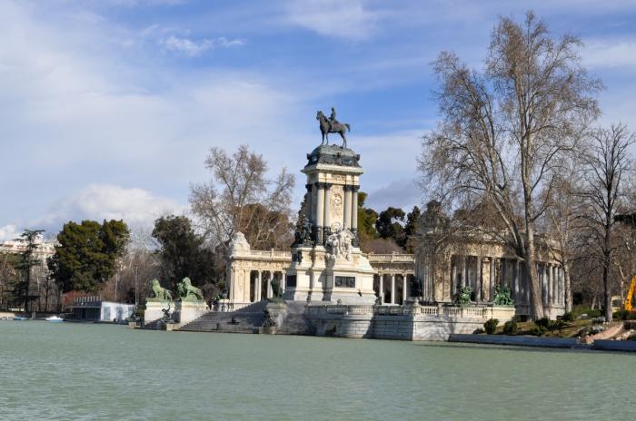 Monument to Alfonso XII - Wikipedia