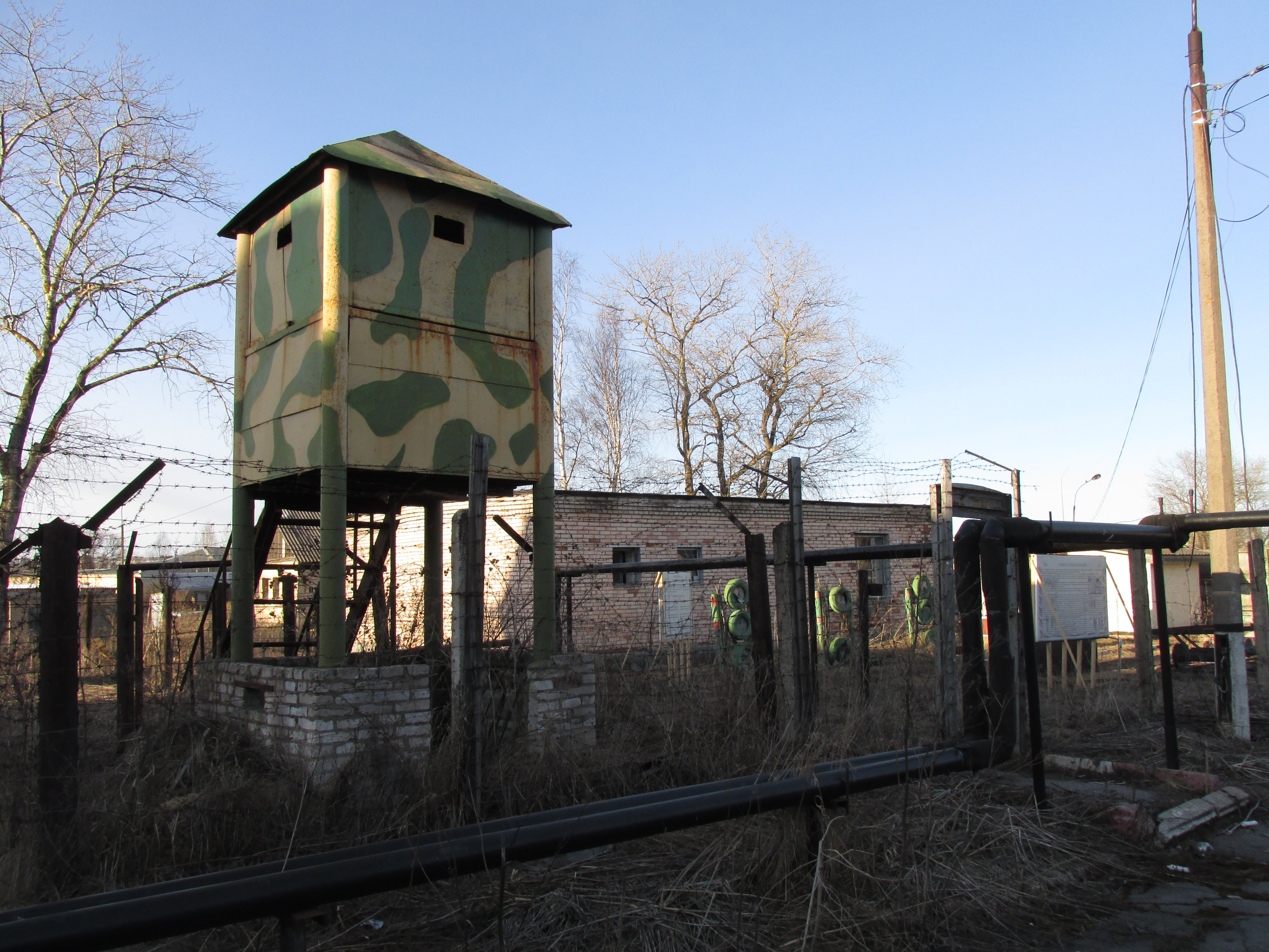 Караульное помещение. Заряжание на Караульном Городке. Караульный городок. Здание караула.