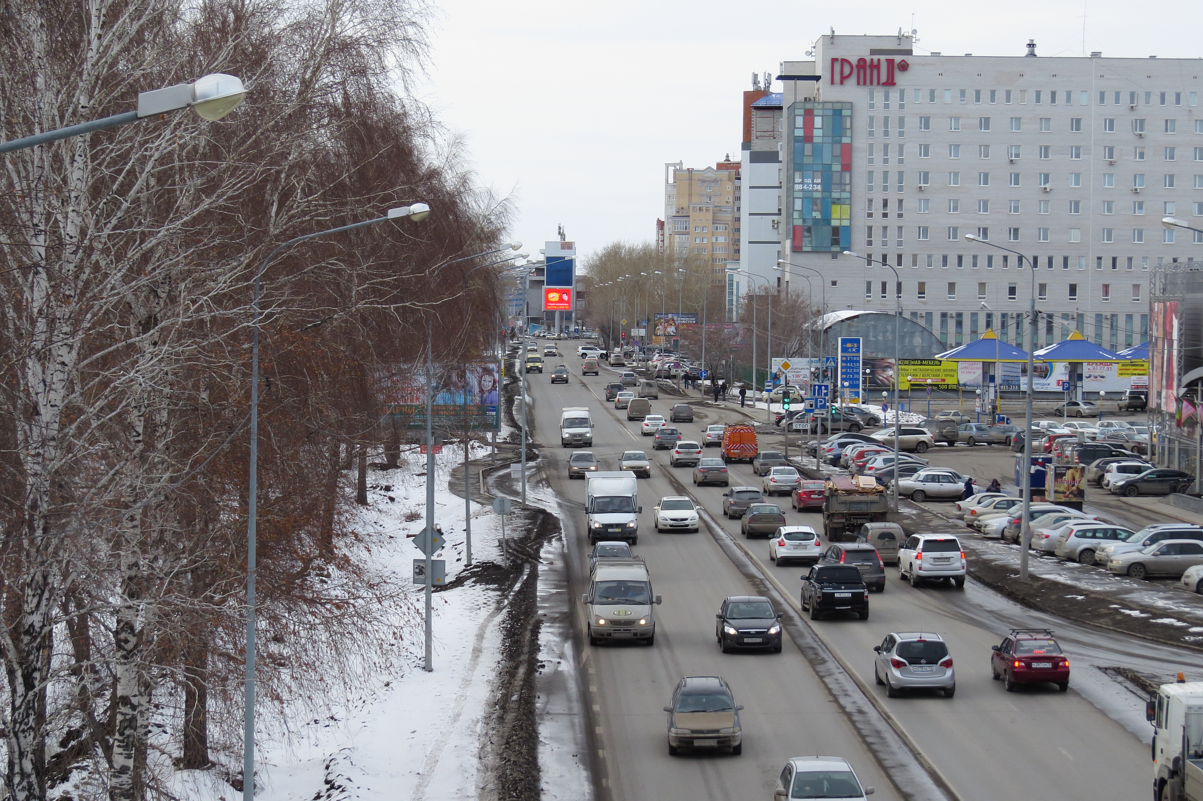 Гранд тюмень. Бизнес центр Гранд Тюмень. 50 Лет ВЛКСМ 51 Тюмень. Улица 50 лет ВЛКСМ 27 В Тюмени. Тюмень ул 50 лет ВЛКСМ Д 27 пенсионный фонд.