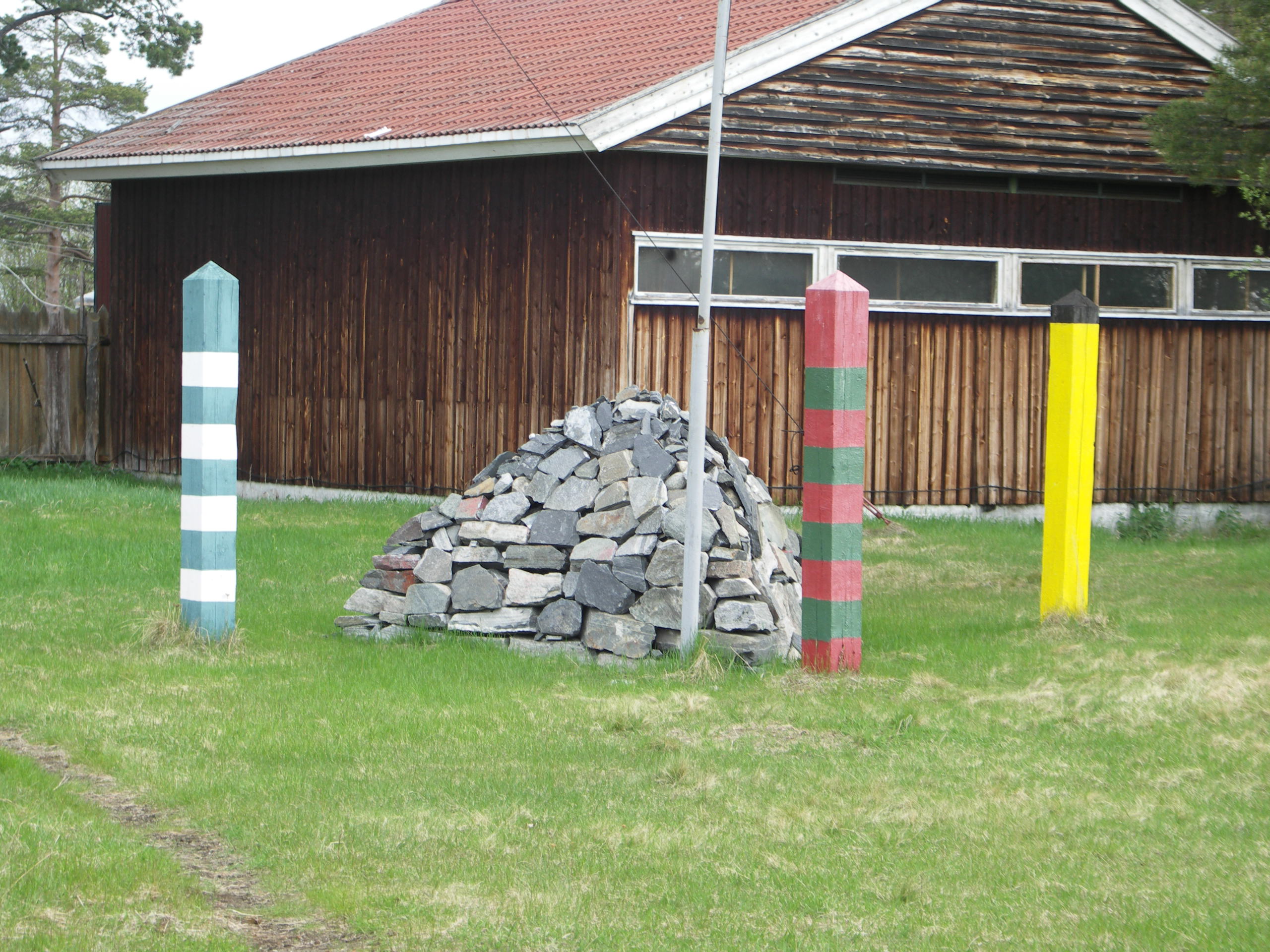 стык трех границ виштитис. стык границ. стык трех границ россия китай монголия. стык границ. пограничный столб россии и финляндии.