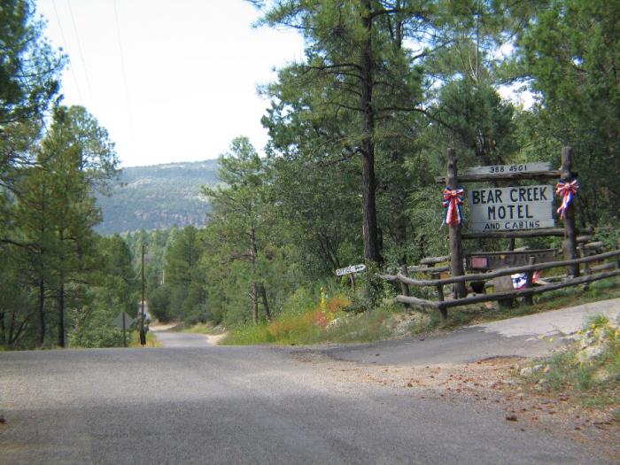 Bear Creek Motel Cabins