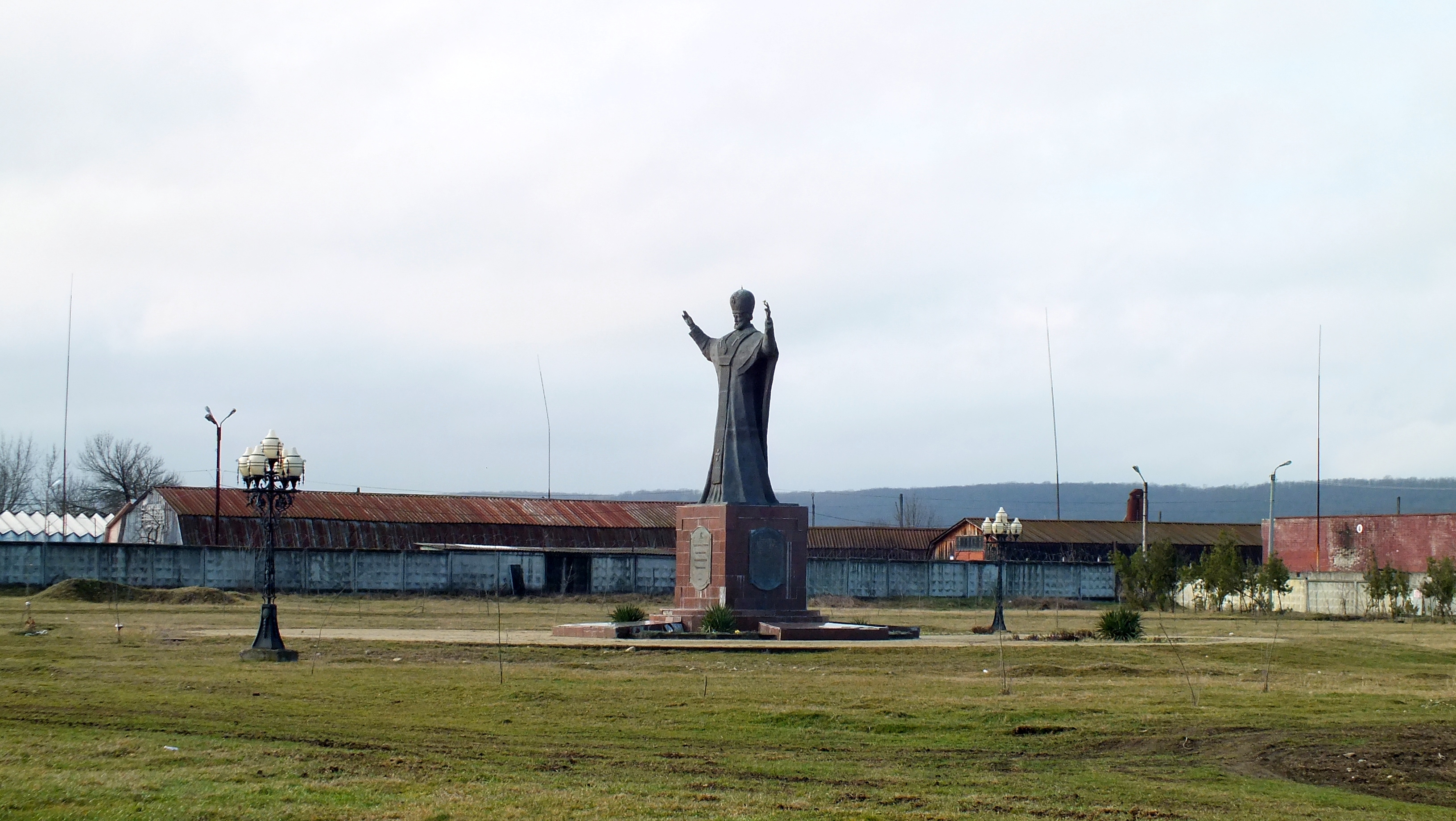 Памятники в майкопе