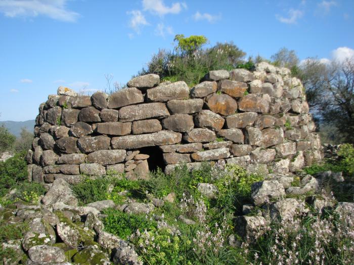 Nuraghe Neulè (English)