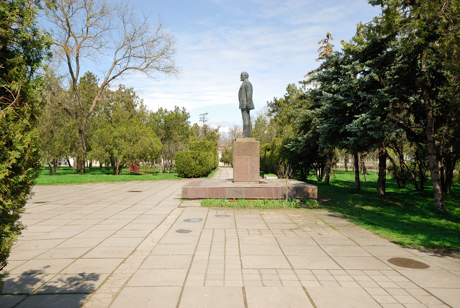 Парк франко. Парк Ленина Евпатория. Сквер Ленина Евпатория. Ленинский сквер в Евпатории. Парк имени Франко Евпатория.