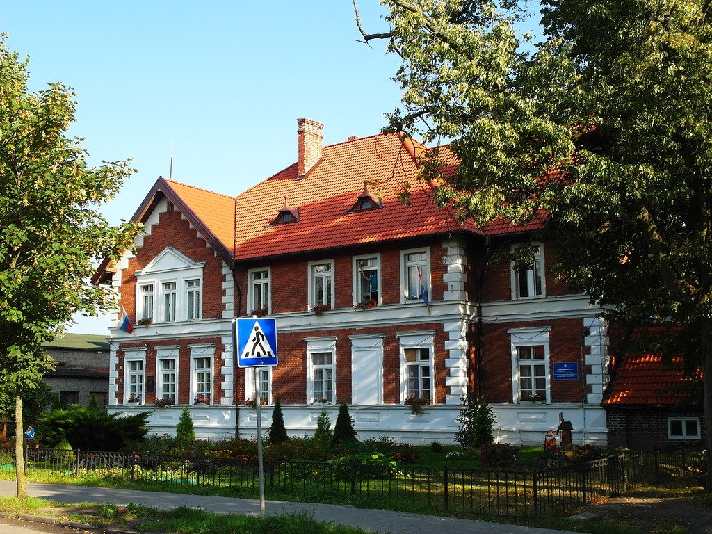 Подслушано правдинск калининградской. Детский дом Правдинск Калининградская область. Школа Правдинск Калининградская область. Музей Правдинска. Правдинск улица Кутузова.