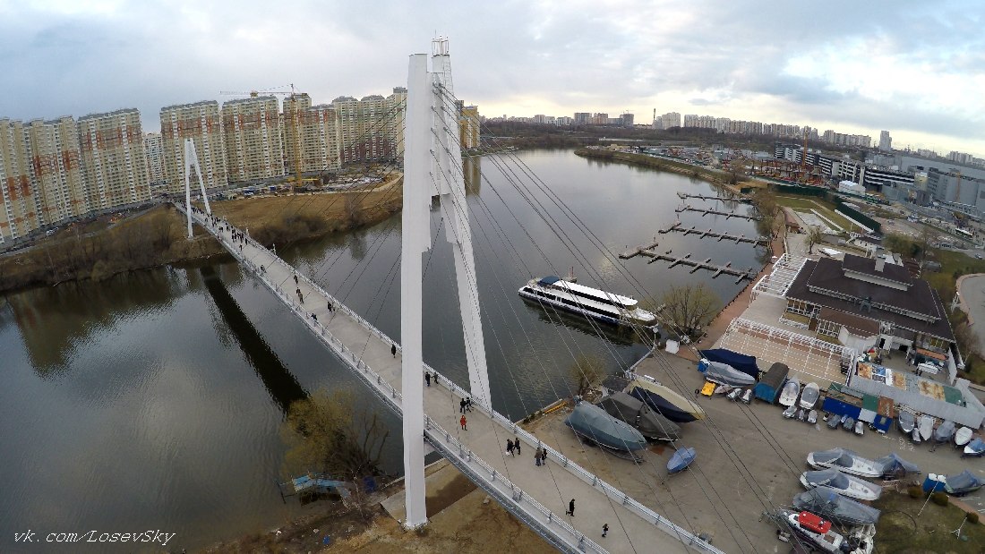 Андреевский мост пешеходный фото