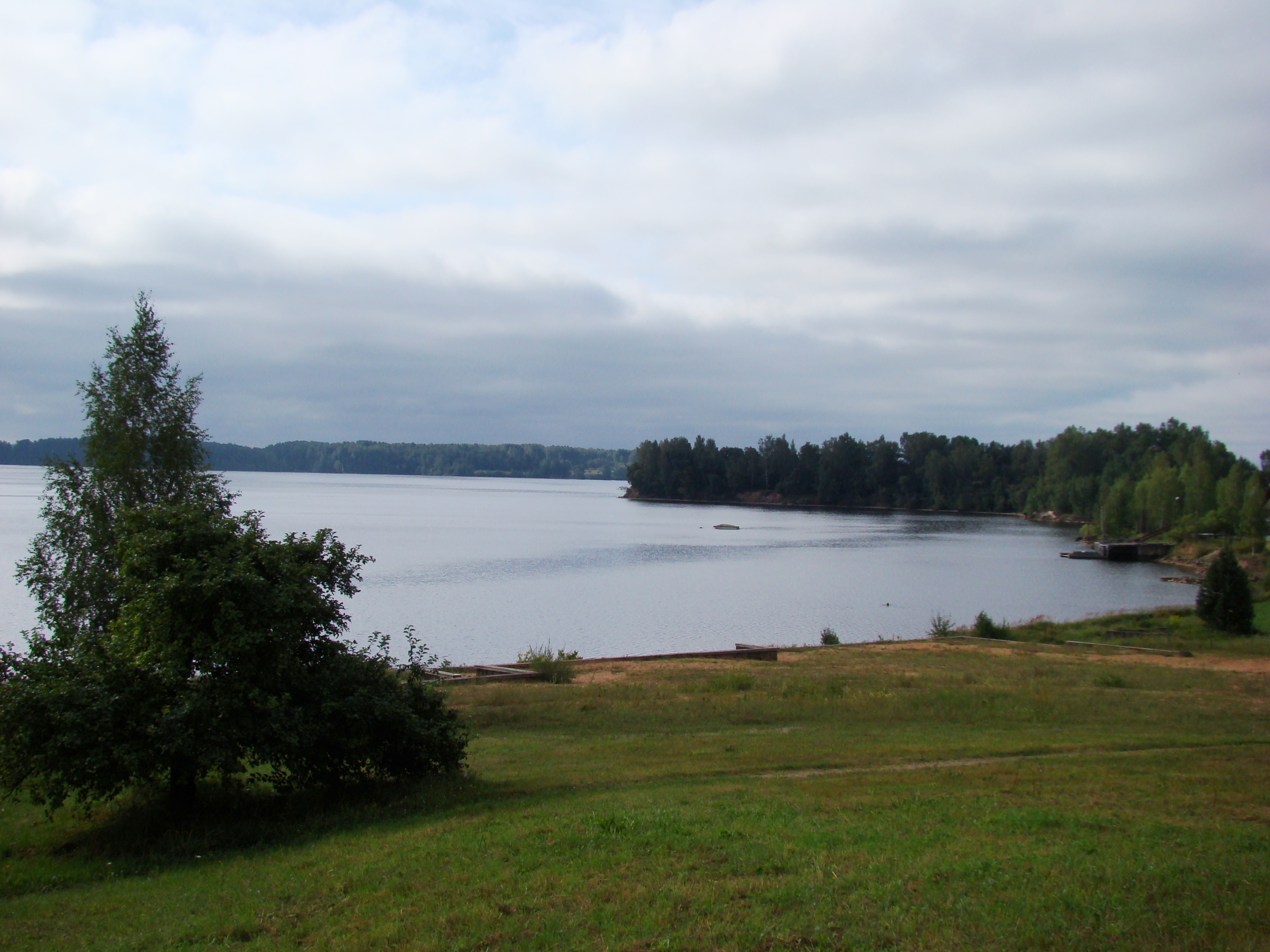 Lake Raku Pļaviņas Hydroelectric Power Plant Reservoir