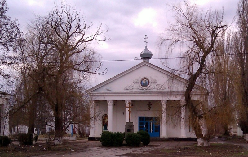 Подслушано азовское джанкойский. Октябрьское Крым Церковь. Пгт Азовское Крым.