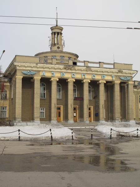 Новосибирск северный. Городской аэропорт Новосибирск Северный. Старый аэропорт Новосибирск. Здание старого аэропорта Новосибирск. Городской аэропорт Новосибирск Северный 80 годы.