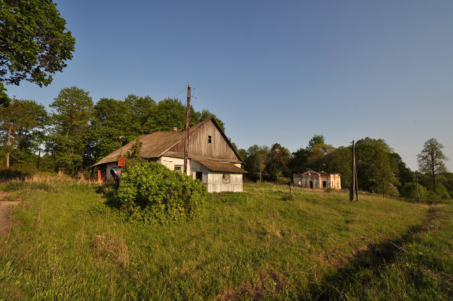 E e village. Конецполье Калужская область. Конецполье Барятинский район. Усадьба Конецполье Калужская область. Село Конецполье Калужская область Барятинский район.