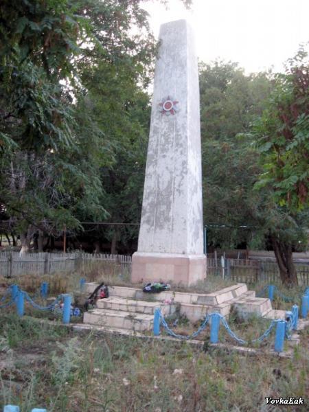 Обелиск 65. Село Чапаевка Ершовский район Обелиск. Жмеринский район Обелиск. Обелиск поселок Вершинный. Село Нестерово Саратовская область.