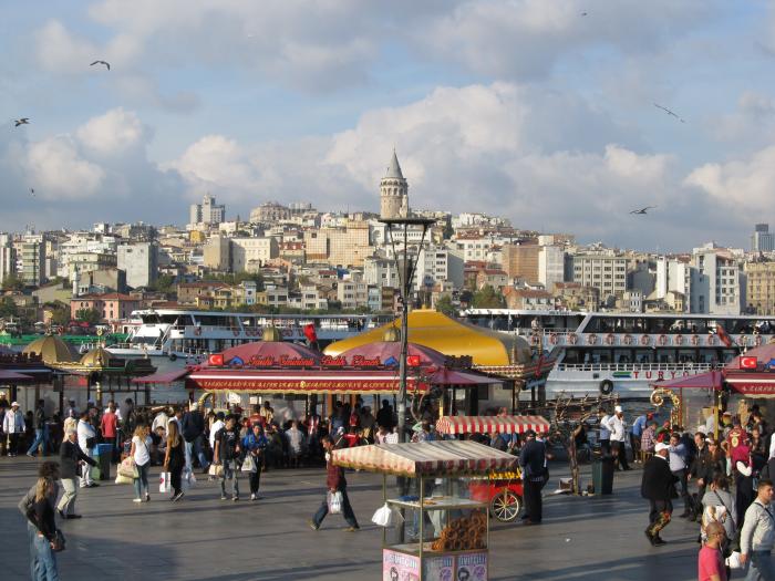 Eminönü Balık Ekmek - İstanbul Büyükşehir Belediyesi