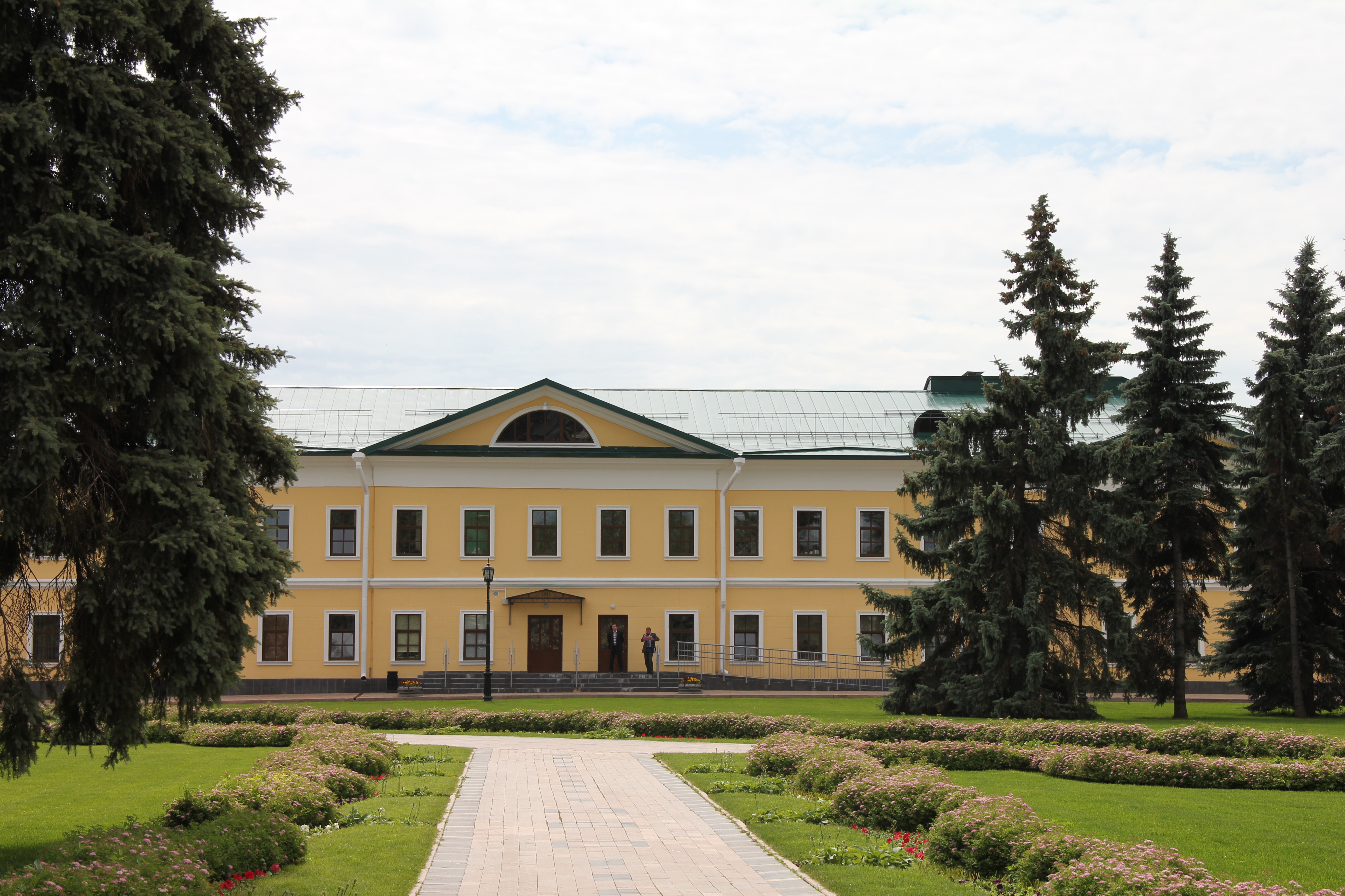 Корпусов нижний новгород. Кремль корпус 10 Нижний Новгород. Нижегородский Кремль гарнизонные казармы. Кремль корпус 9 Нижний Новгород. Нижегородский Кремль казарма.