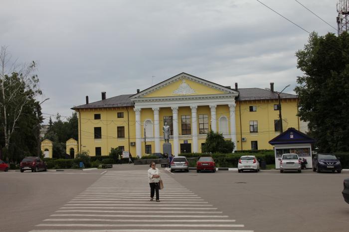 Бор нижегородская улица. ДК теплоход город Бор. Центр Бора Нижегородская область. Культурный центр теплоход в г Бор Нижегородской обл. Г Бор Нижегородской области центр культуры.