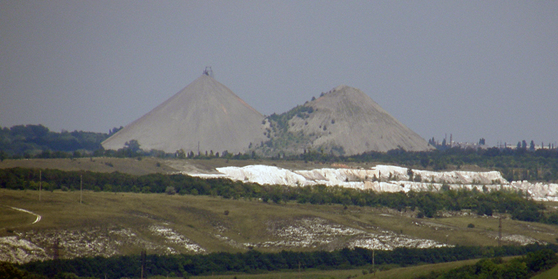 Novodruzheskaya coal mine's slag heap - Novodruzhesk