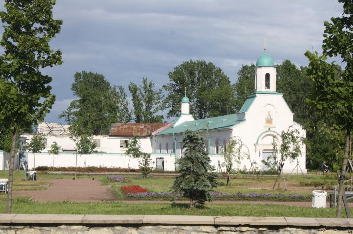 Подворье троицкого александро-свирского монастыря. Подворье александро. Храм подворья александро свирского монастыр. Подворье александро-свирского монастыря. Подворье александро-свирского монастыря в спб.