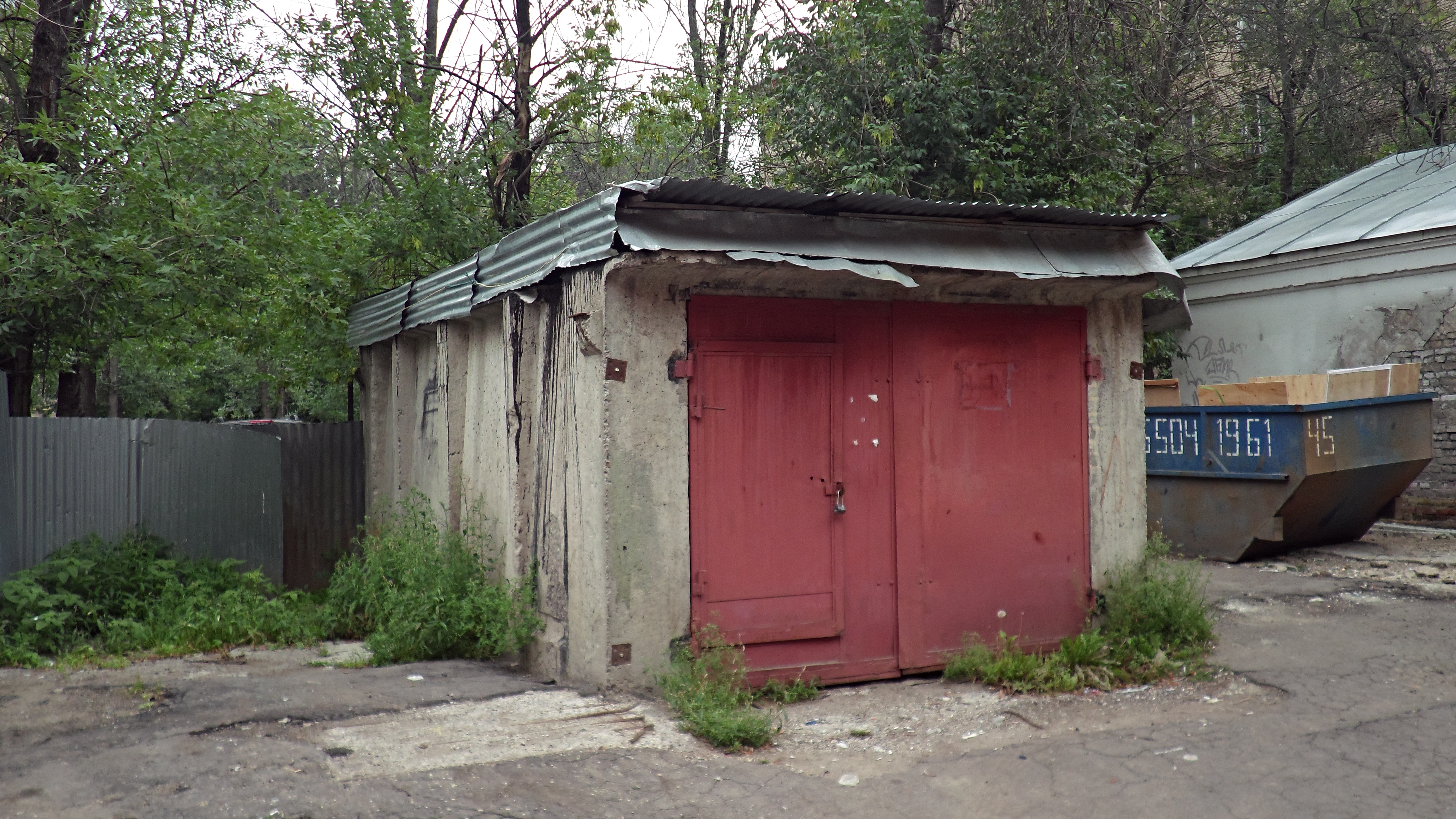 старые гаражи в москве