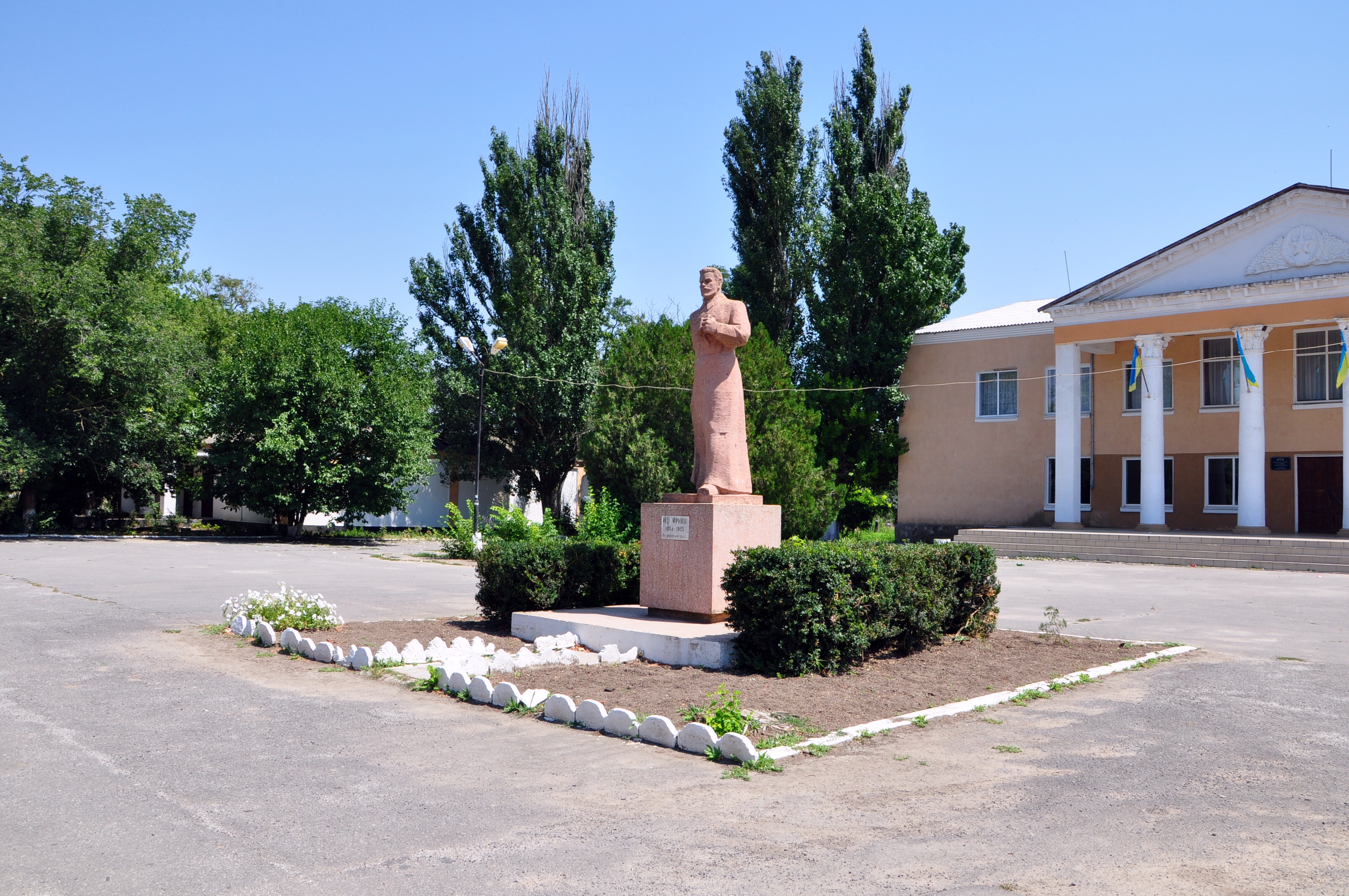 Село азовское. Село Фрунзе Херсонская область. Село Агайманы Херсонская область. Село Фрунзе Генического района. Херсонская область Генический район село Фрунзе.