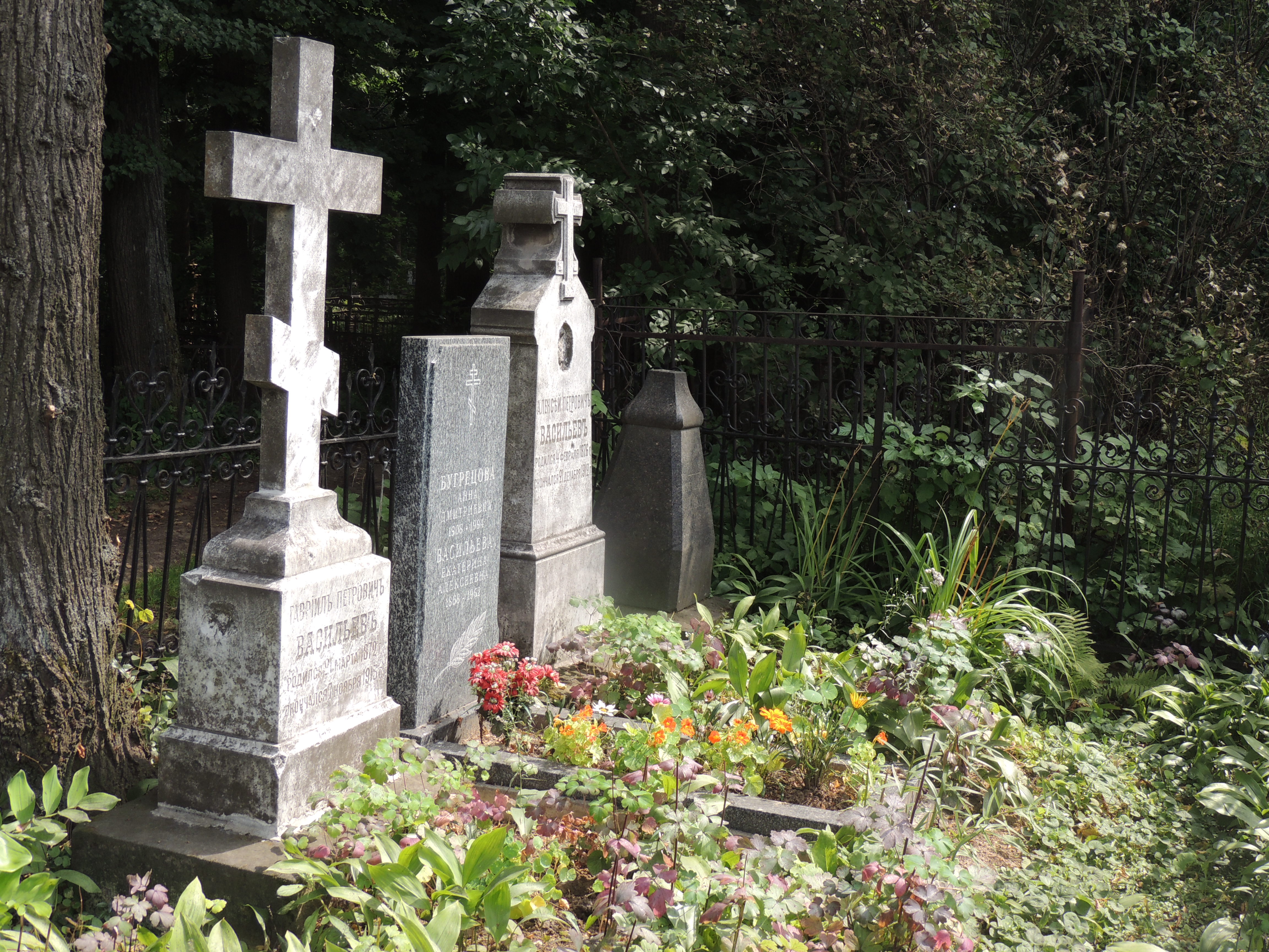 новое кладбище солнечногорск. кладбище солнечногорск буровая. г. солнечногорск кладбище на буровой. могила татищева солнечногорский район.