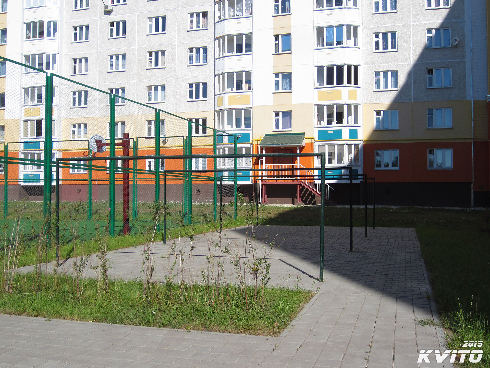 площадка для сушки белья нормы. площадка для сушки белья во дворе. площадка для сушки белья. озеленение хоз площадок с сушилками для белья. площадка для сушки белья.