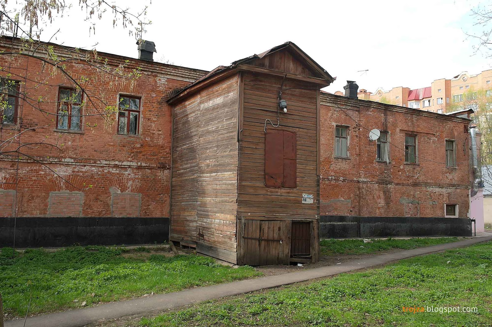 щелковская шелкоткацкая фабрика бронежилеты. шелкоткацкая фабрика щелково. фабрика штф щелково. щелковский шелкоткацкий завод бронеплиты. шелко татцкая фабрика щелково.