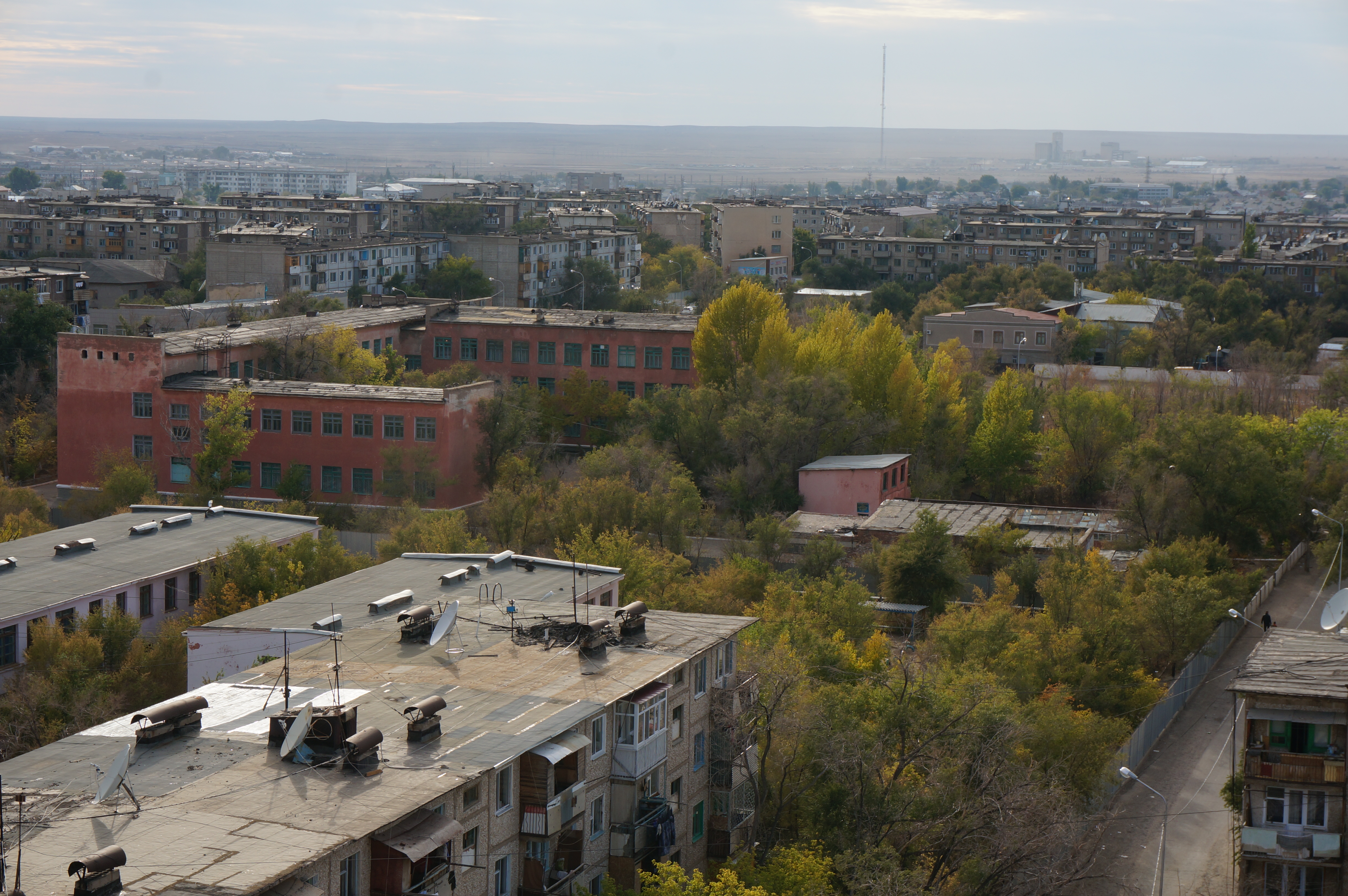 Погода в жезказгане на месяц. Джезказган город. Жезказган 5 микрорайон. Жезказган фото. Жезказган (Жезқазған) город.