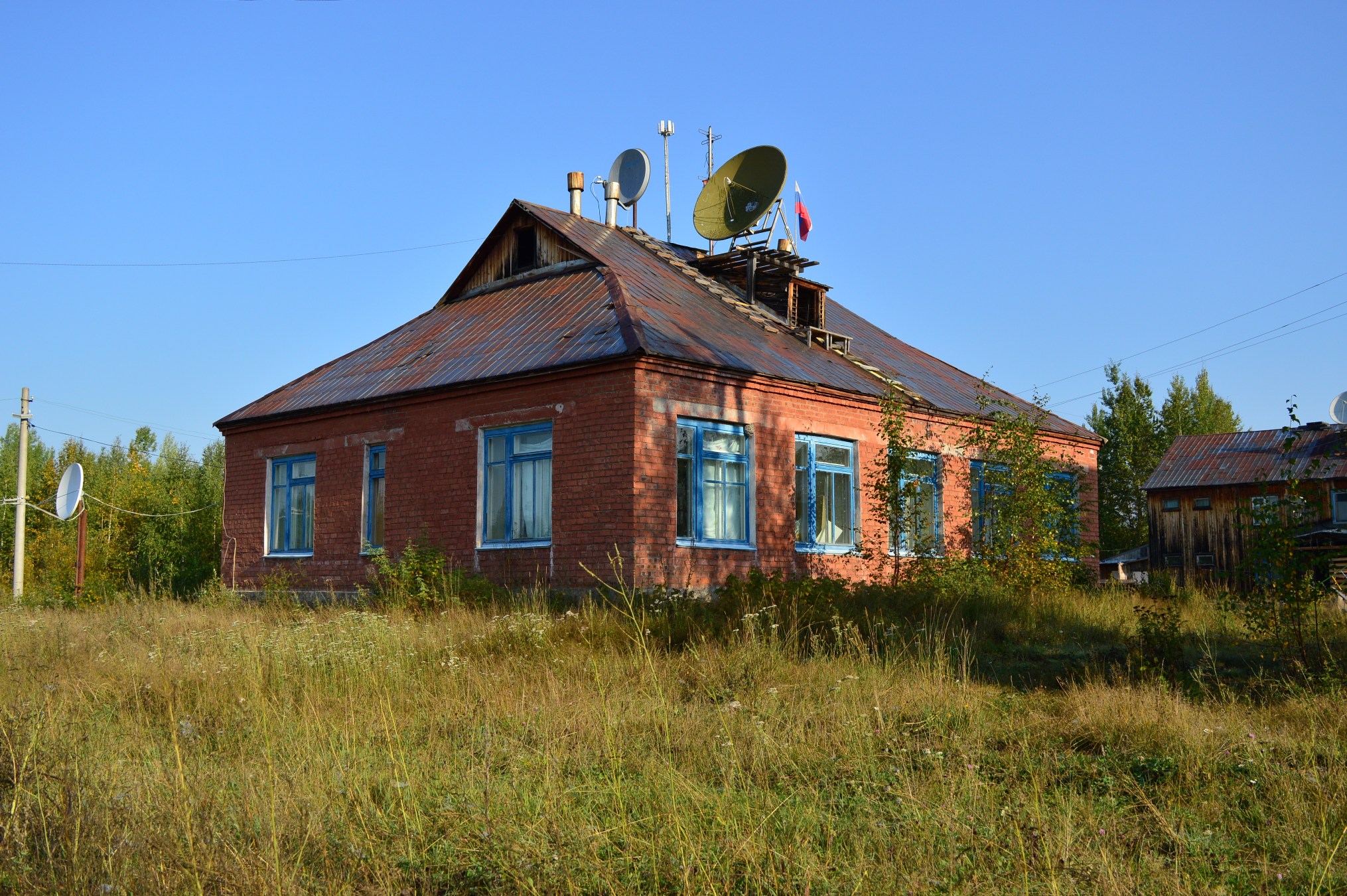 Телефон поселковой администрации. Поселок Кунерма. Поселок Кунерма Иркутская. Кунерма (станция). Кунерма фото.