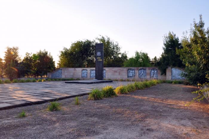 Павловка херсонский. Павловка Херсонская область. Село Павловка Херсонская область. Чаплинка Херсонская область. Павловка Луганская область Брянка.