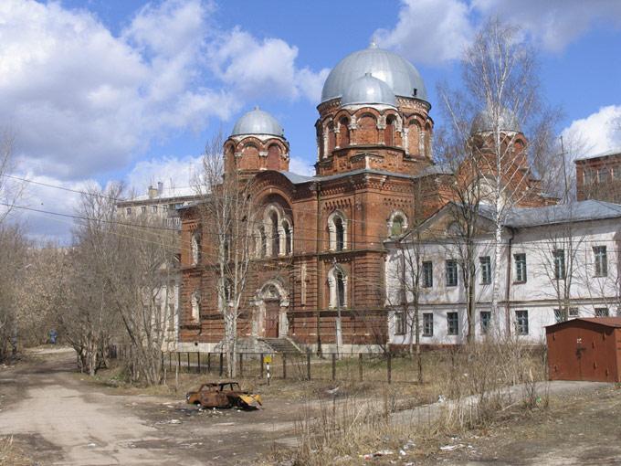 Храм казанской иконы божией матери на калужской. Казанский монастырь Калуга. Собор иконы Божией матери Казанская Калуга. Часовня Казанского монастыря Калуга. Казанский девичий монастырь Калужская область.