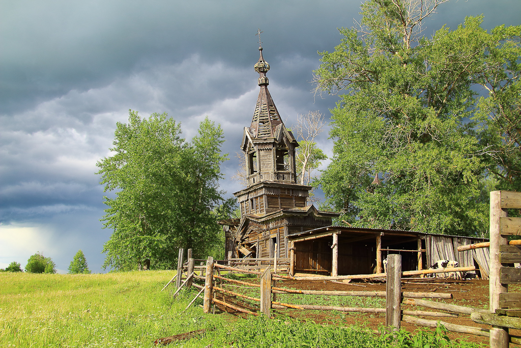 Картинка старая церковь