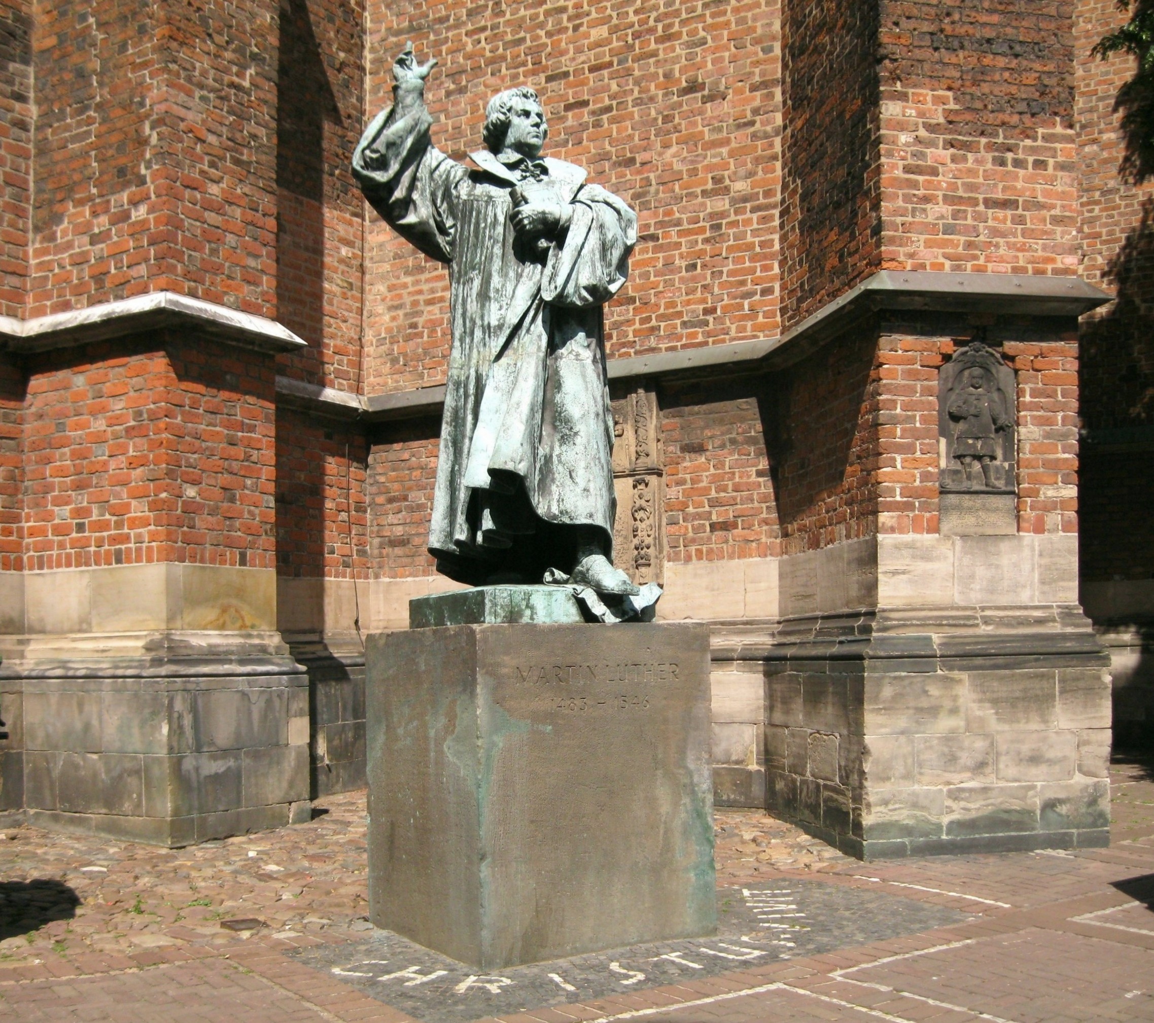 Martin Luther statue - Hanover