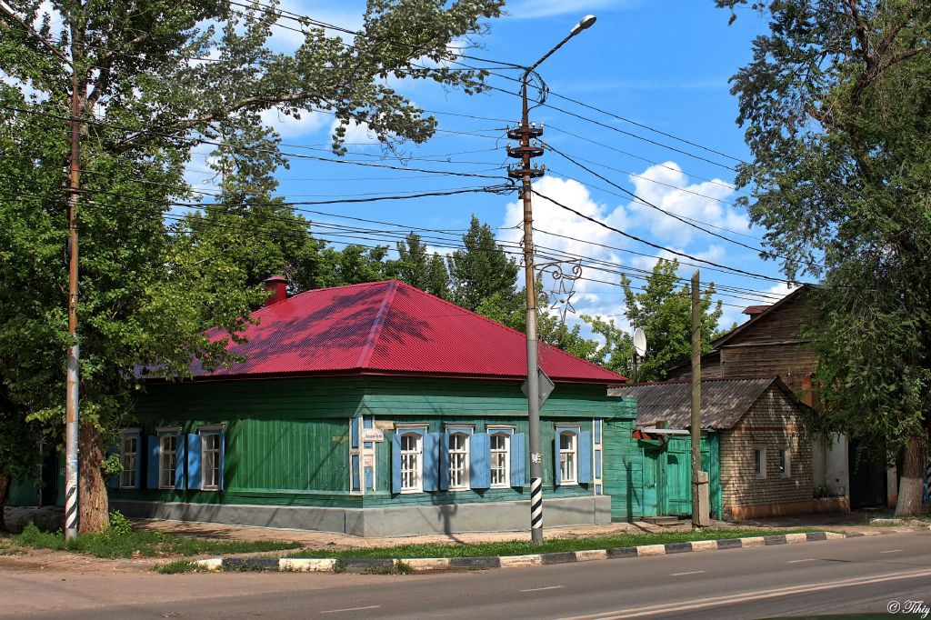 Улица большая горная. Улица большая Горная Саратов. Б Горная 147/153 Саратов. Улбрльшая Горная дом 147/153 Саратов. Большая Горная 252 Саратов.