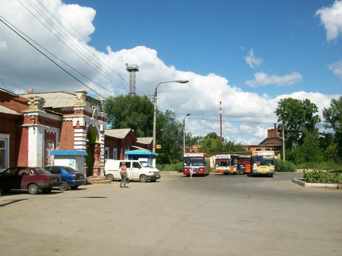 Номер города энгельс. Привокзальная площадь Энгельс. Энгельс Привокзальная площадь 1. Привокзальная площадь 2. Энгельс фото города 2020.