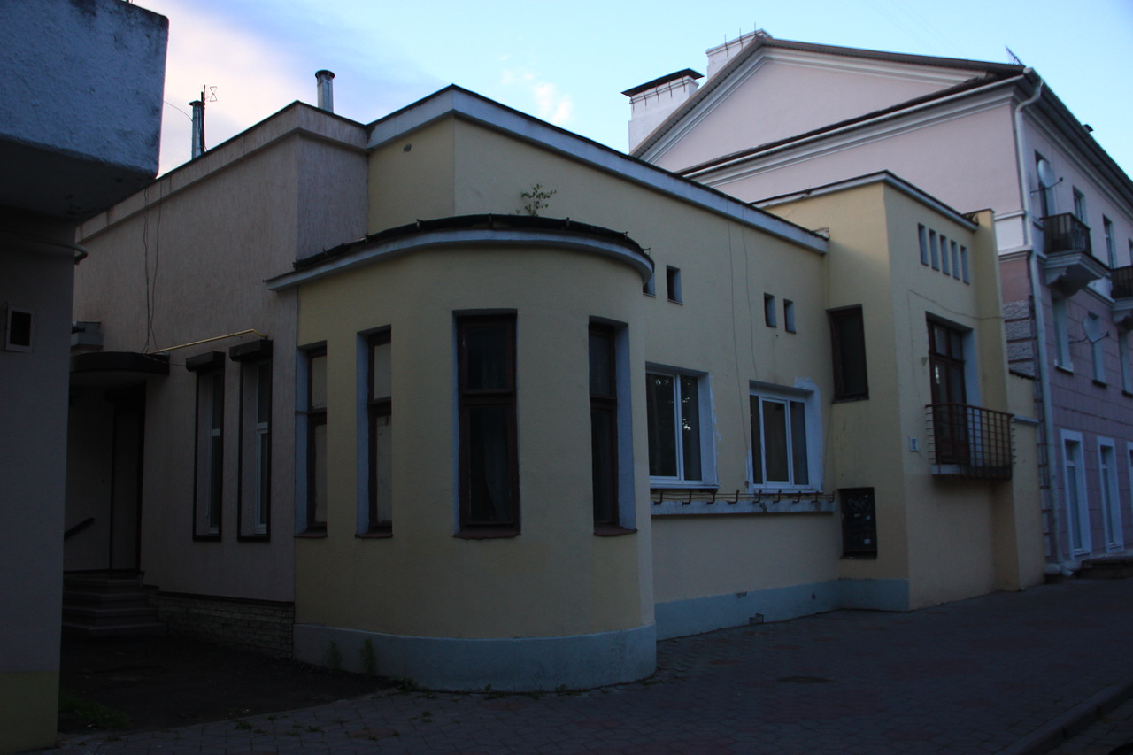 брест 18. брестская 18 севастополь. брестская 18. 18 школа брест. школа №9 г брест.