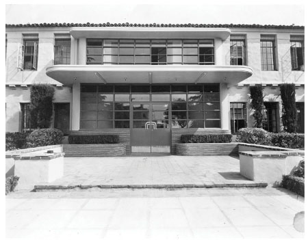 First National/Warner Bros. original administration building - Burbank ...