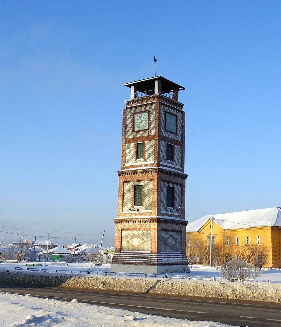 Татарск. Татарск Новосибирская область. Башня с часами в городе Татарске. Часовые башни Татарск. Башня с часами села Татарск.