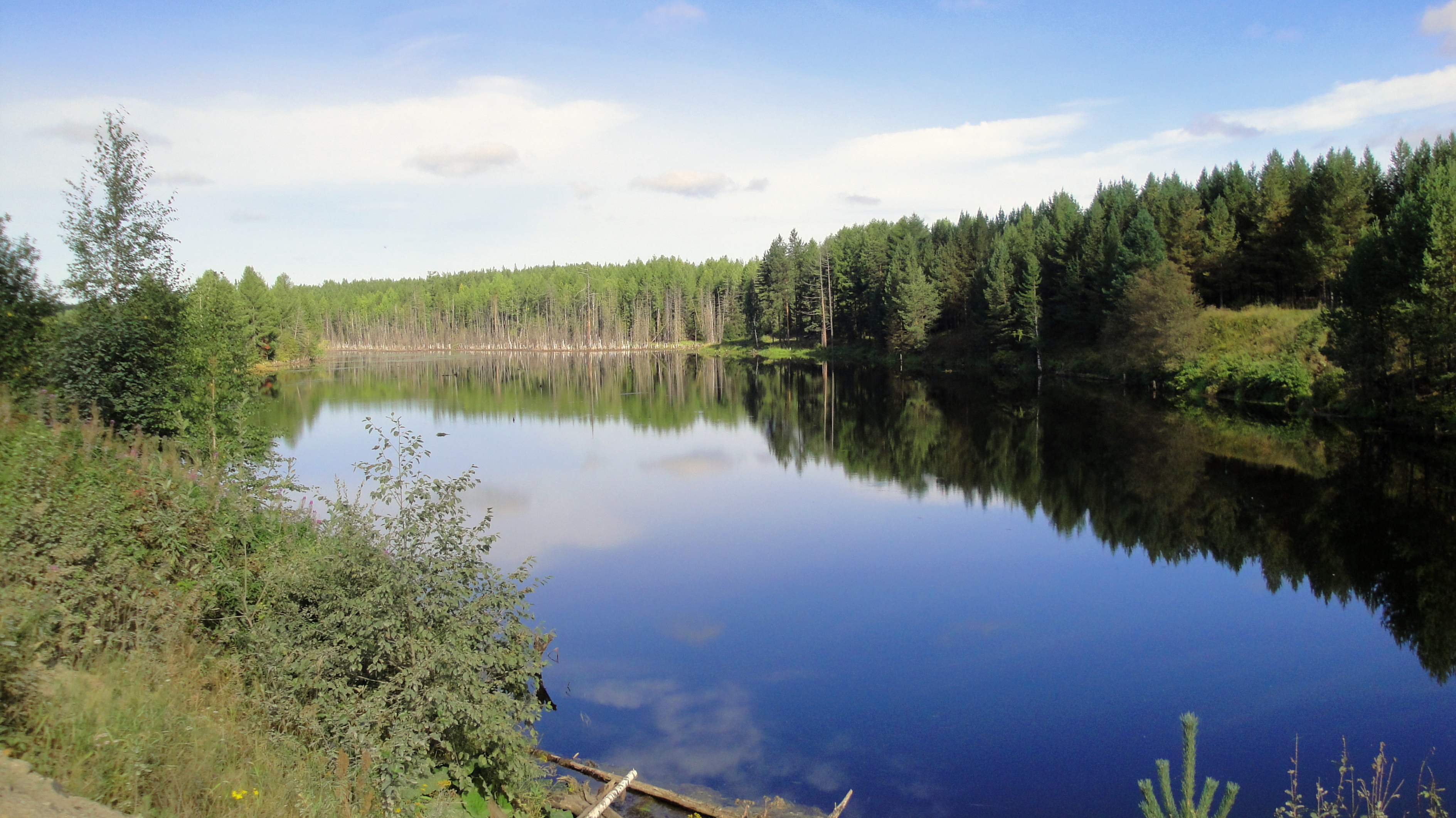 Узкое озеро Карпинск