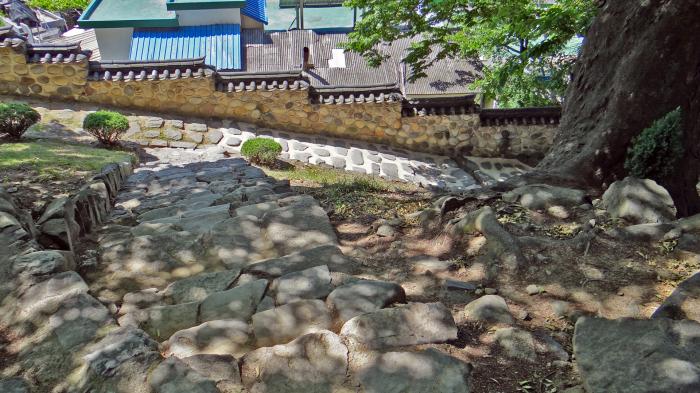 Cheongju Hyanggyo - Cheongju